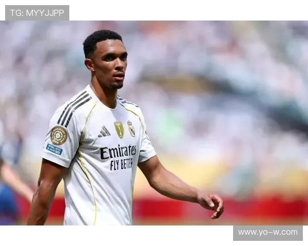 阿诺德揭秘皇马更衣室新生态：贝林在场时队友自动切换英语模式